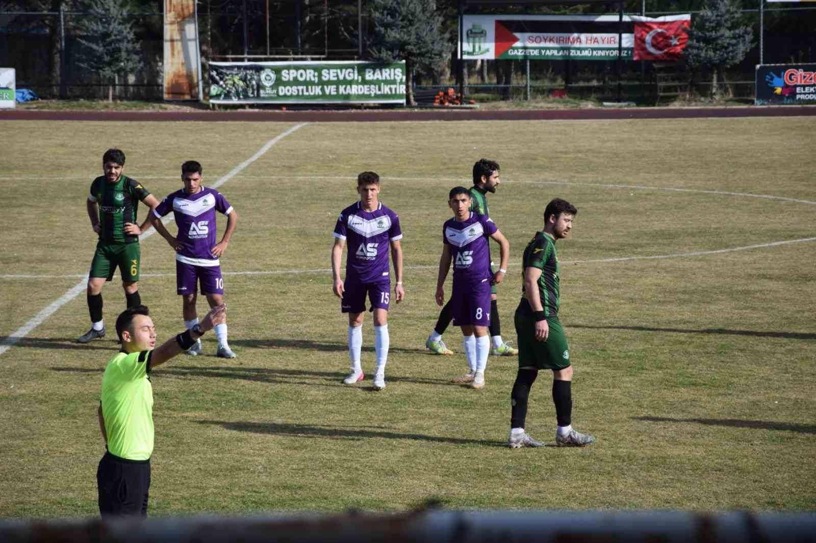 Afyon’da Süper Amatör Lig’de gergin maç