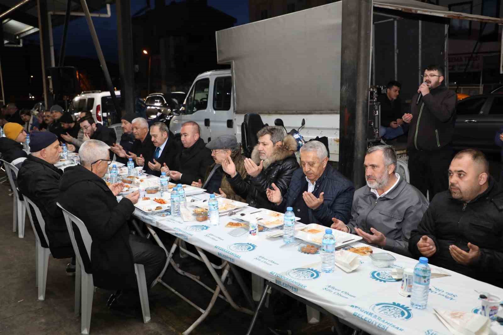 Afyonkarahisar Belediyesi İftar Sofrası Geleneğini Sürdürüyor