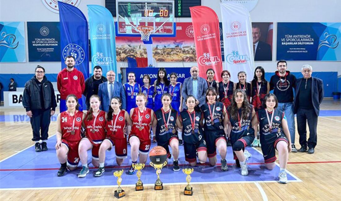 Afyonkarahisar’da düzenlenen 3×3 basketbol