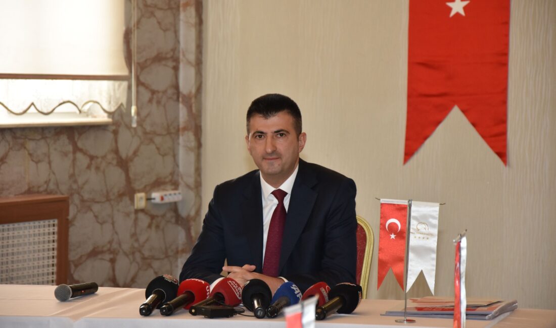 AK Parti İzmir Milletvekili