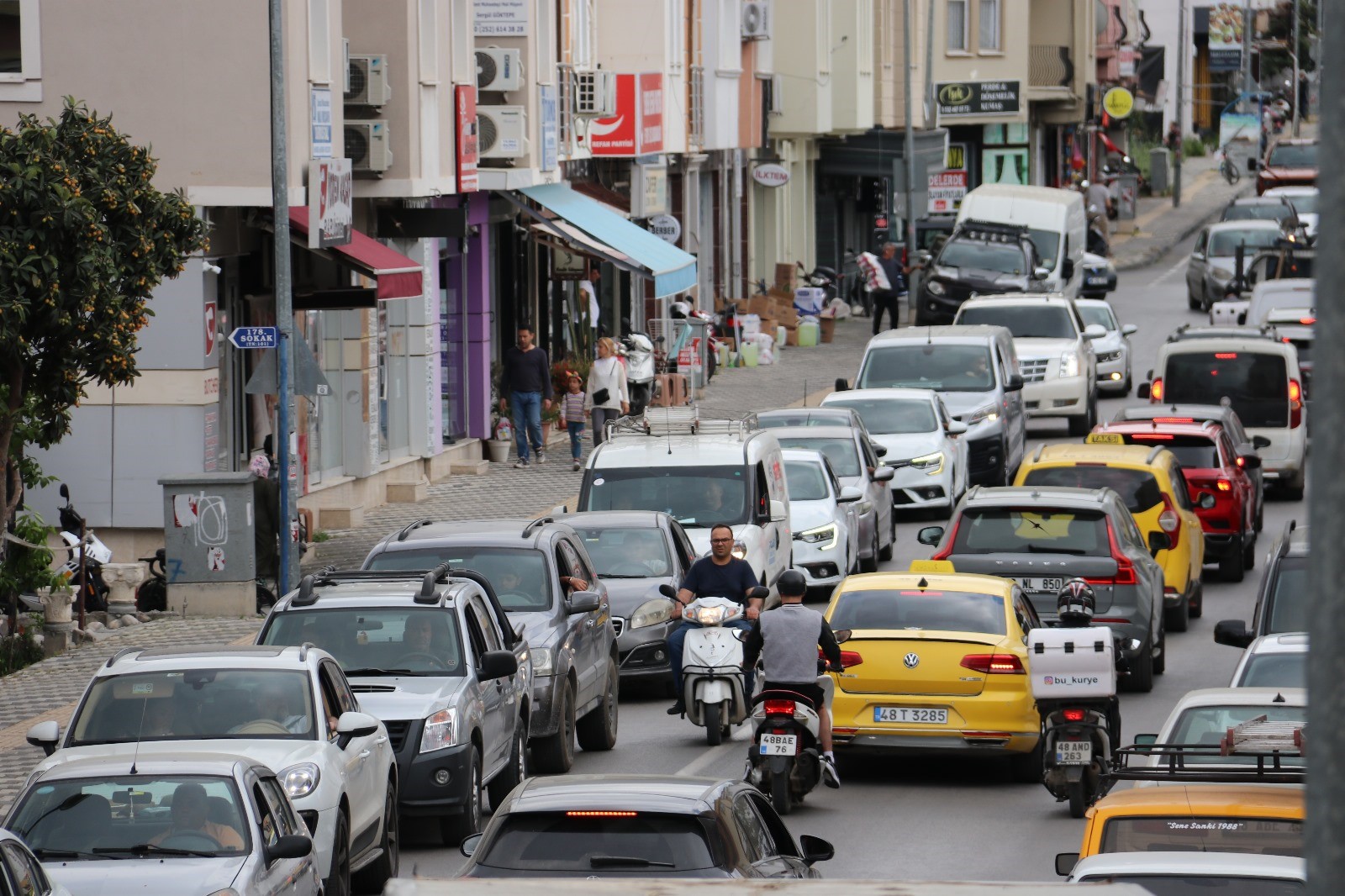 Bayram tatilci yoğunluğu başladı