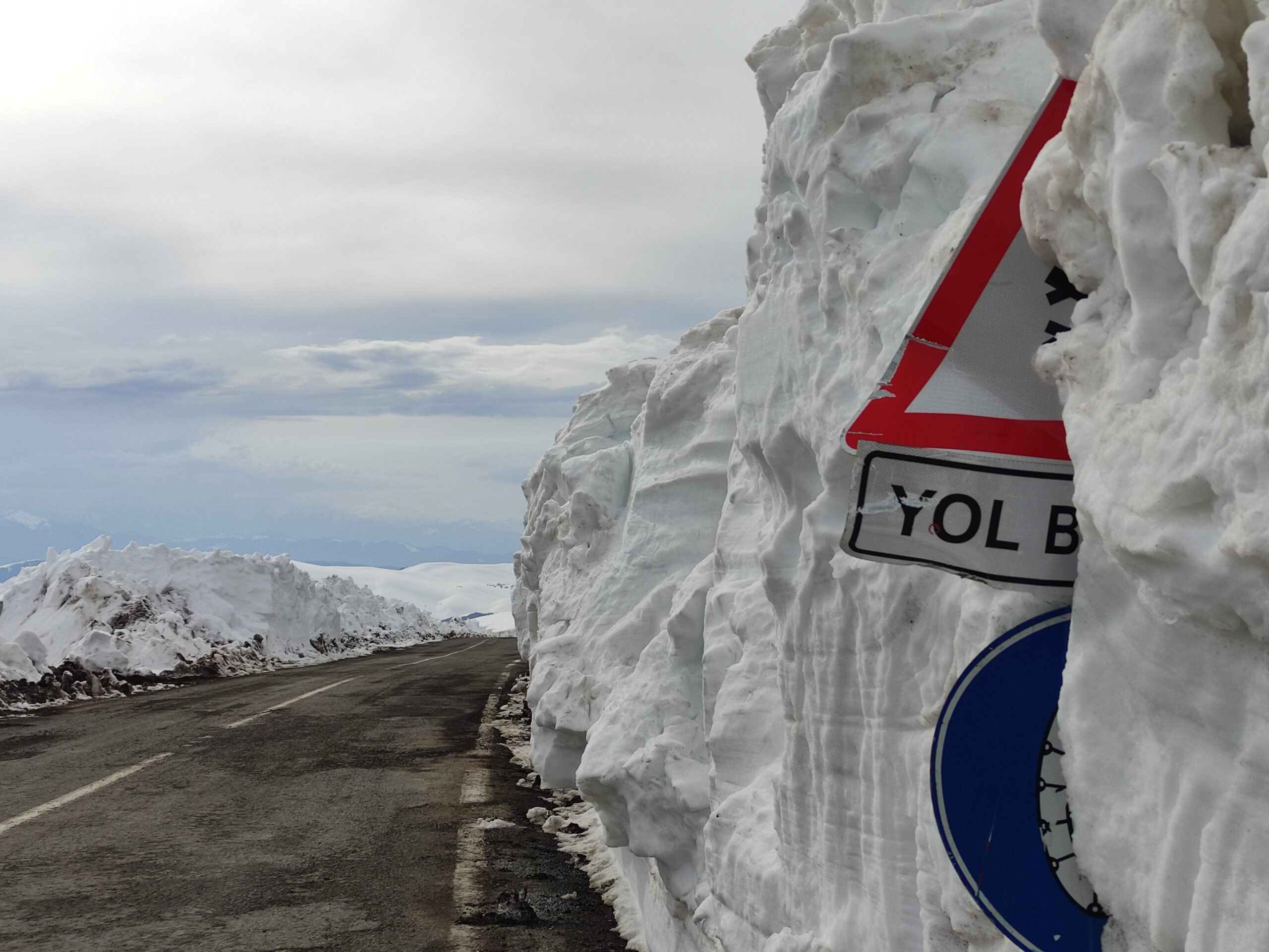 Ardahan-Ardanuç yolu 12 ay trafiğe açık kalsın talebi