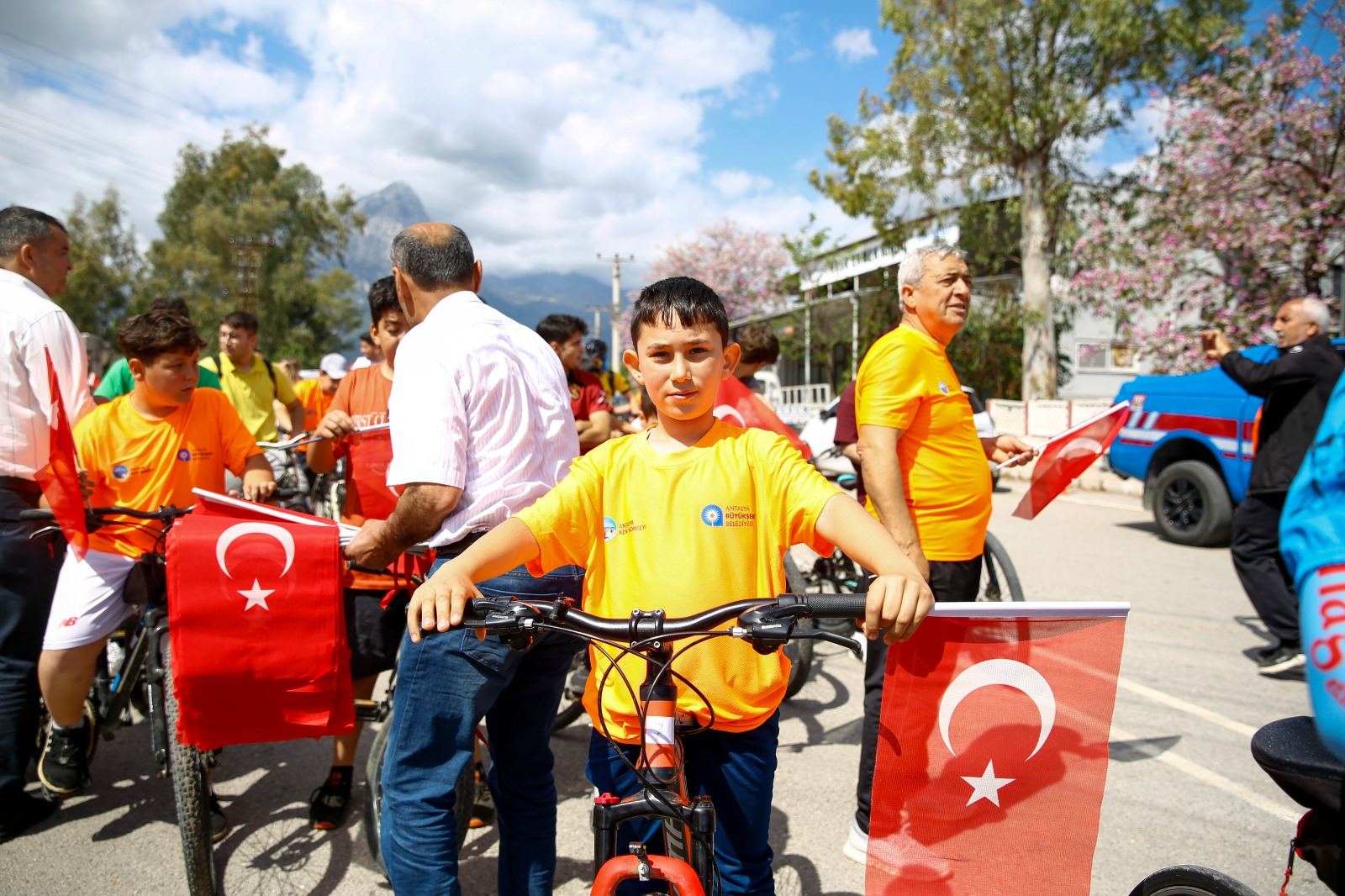 Antalya’da “Köyüm bisiklete biniyor” etkinliği