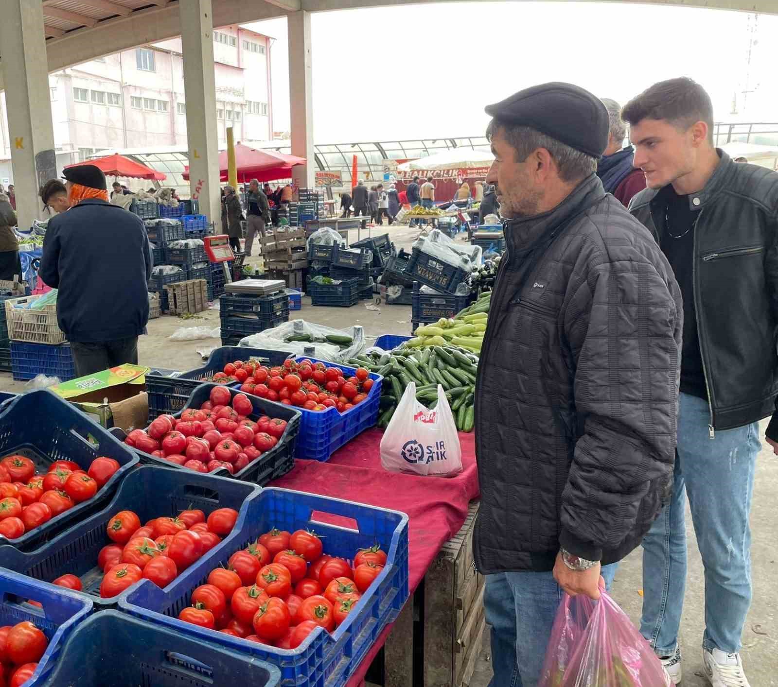 Havaların ısınması sebze ve meyve fiyatlarına olumlu yansıdı