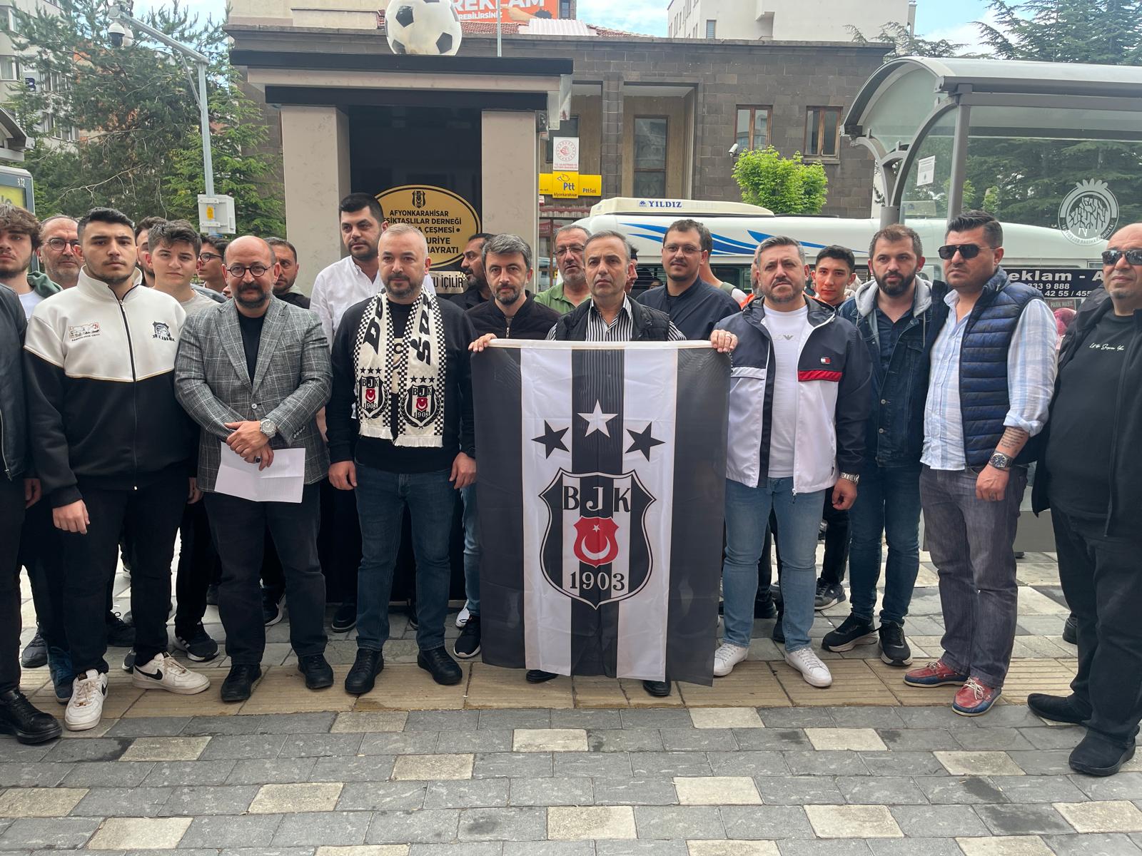 Kartal heykelli hayrata çirkin saldırı