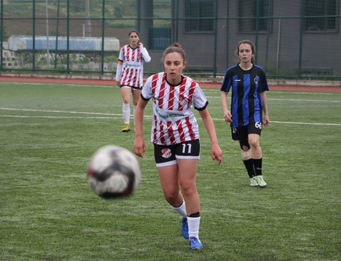 Tekirdağlı kadın futbolcu, milli takım hayalini gerçekleştirdi