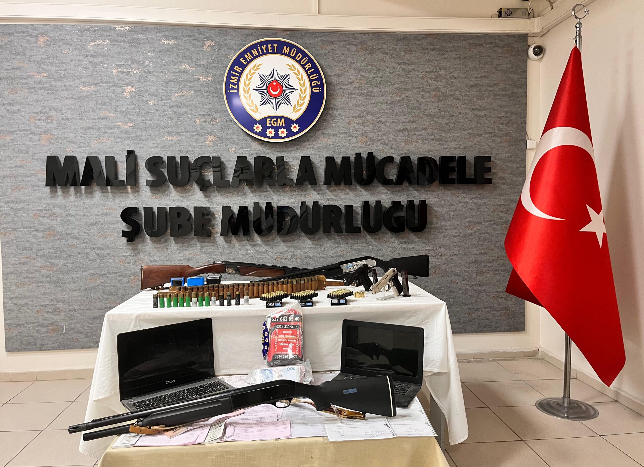 İzmir’de tefecilik operasyonunda 40 gözaltı