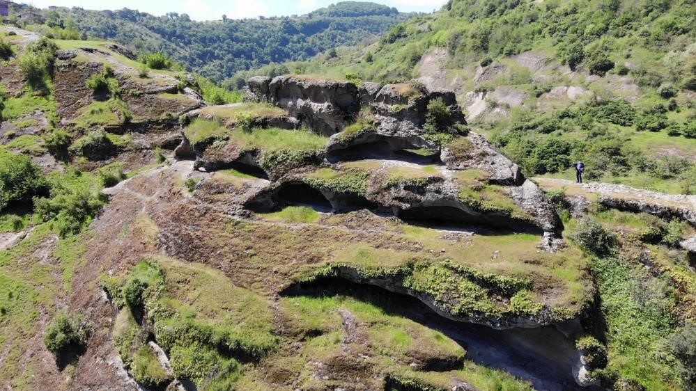 Karadeniz’deki ilk insan yerleşkesinin buluntuları dikkat çekiyor