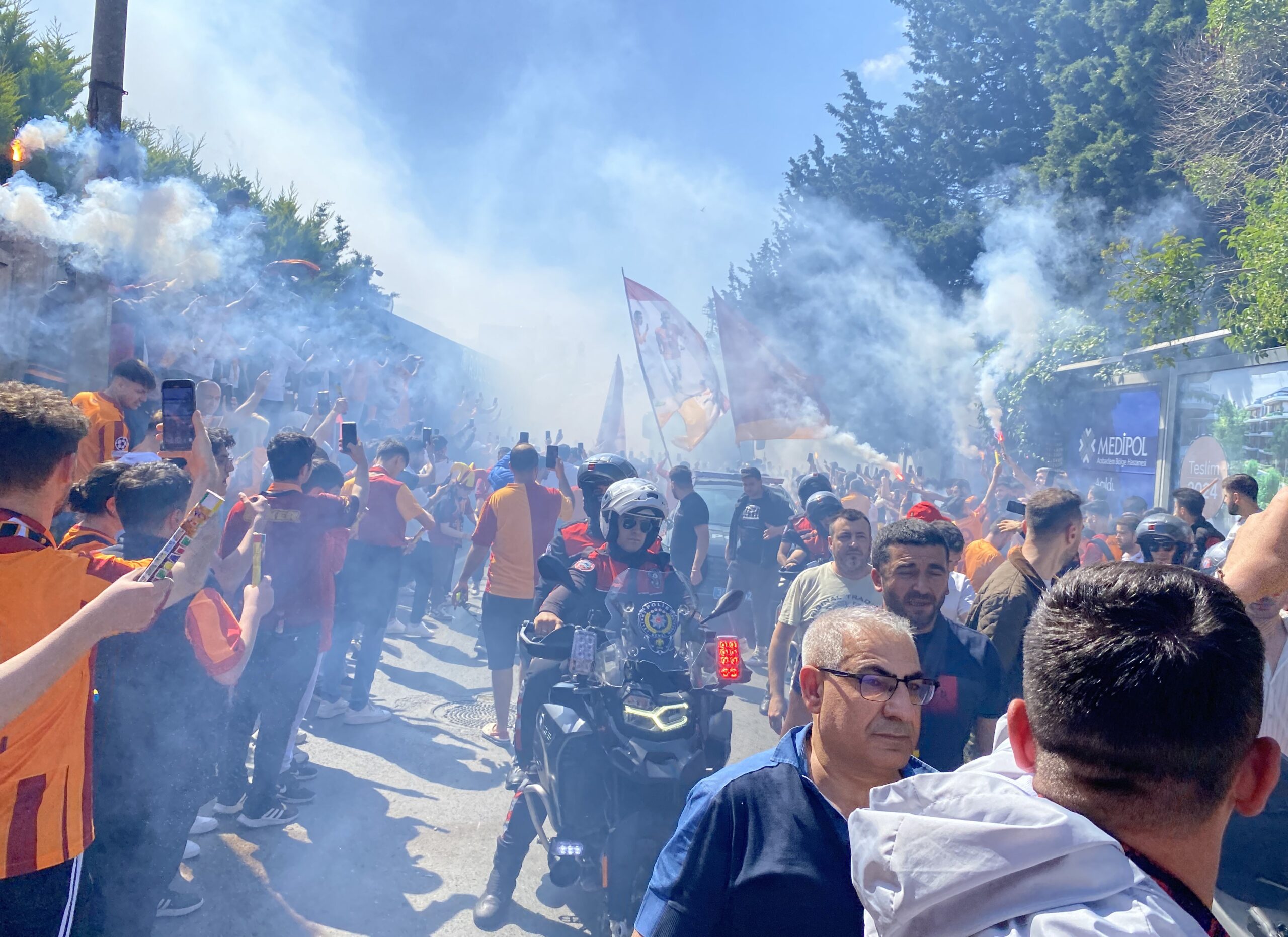 Galatasaray kafilesine Konya yolculuğu öncesi yoğun ilgi