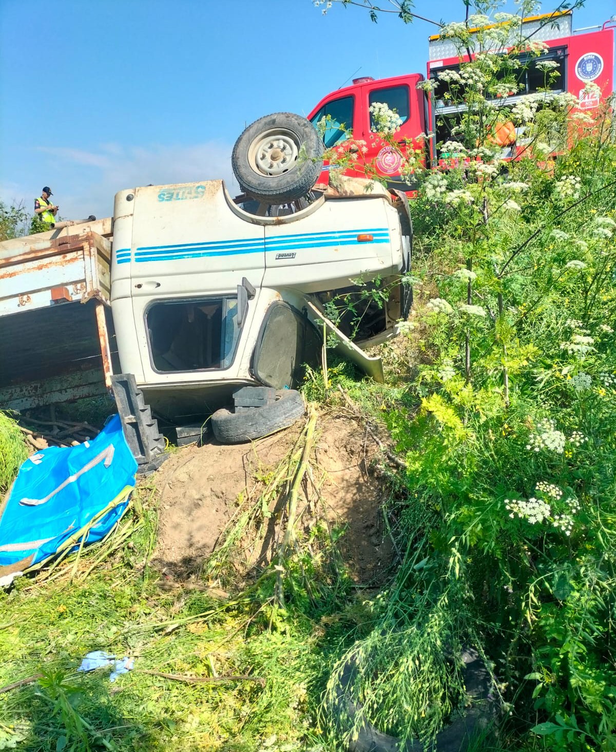 Kontrolden çıkan kamyonet devrildi: 1 ölü, 3 yaralı