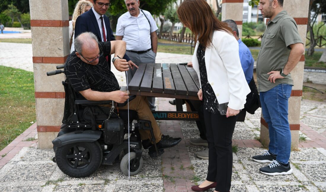 Antalya Konyaaltı Belediyesi, ilçeyi