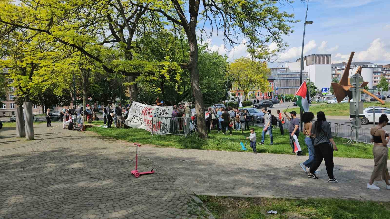 Belçika’da İsrail’e yapılan silah satışı protesto edildi