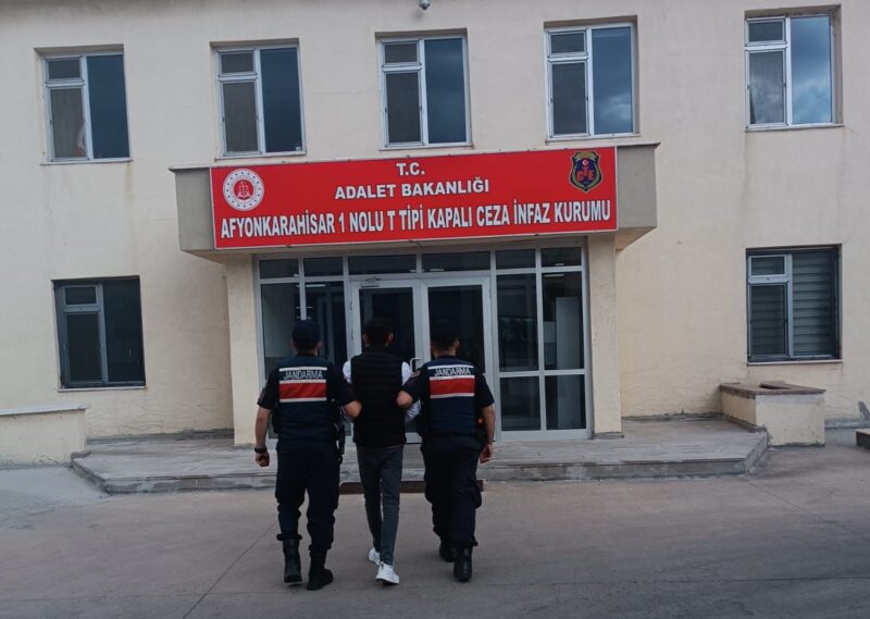 Jandarma suçlulara göz açtırmıyor