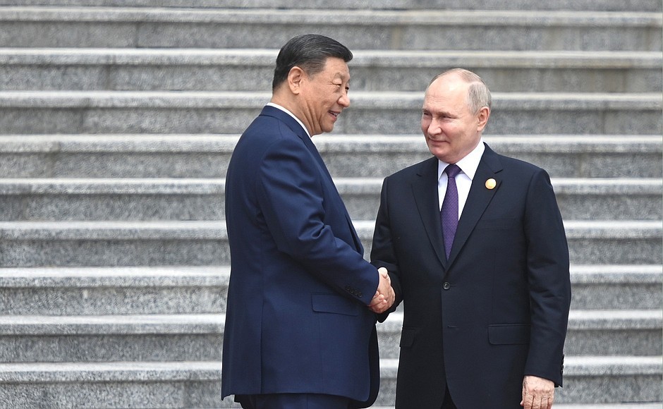 Putin ve Xi Pekin’de bir araya geldi