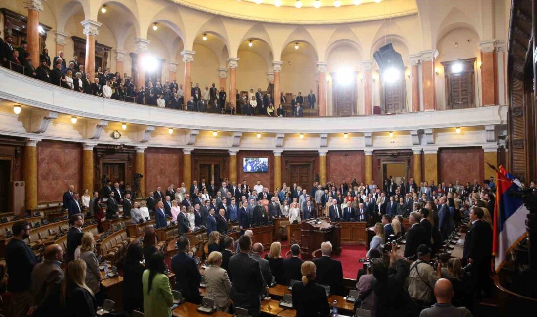 Sırbistan’da Parlamento, Cumhurbaşkanı Aleksandar