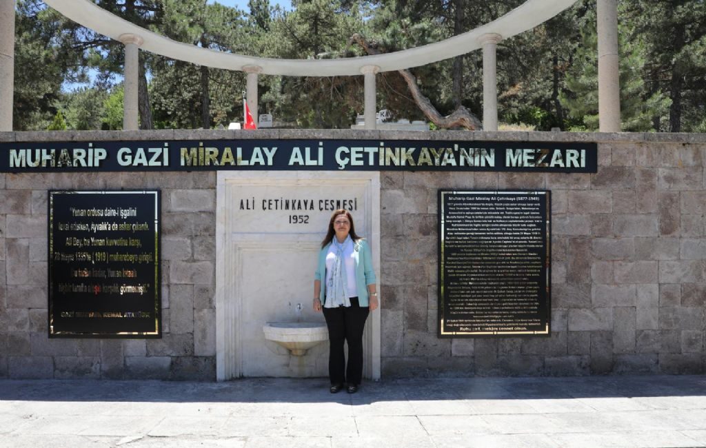 Belediye Başkanı Burcu Köksal’ın