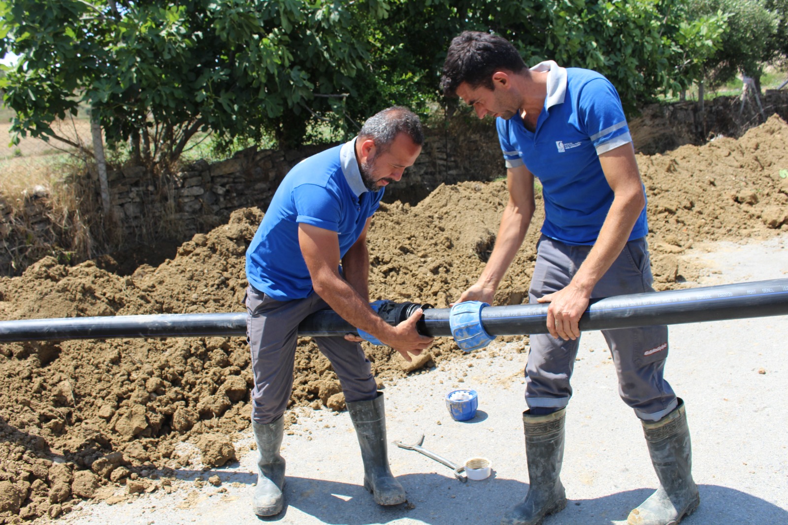 ASAT Manavgat Karaöz’de su borularını yeniliyor