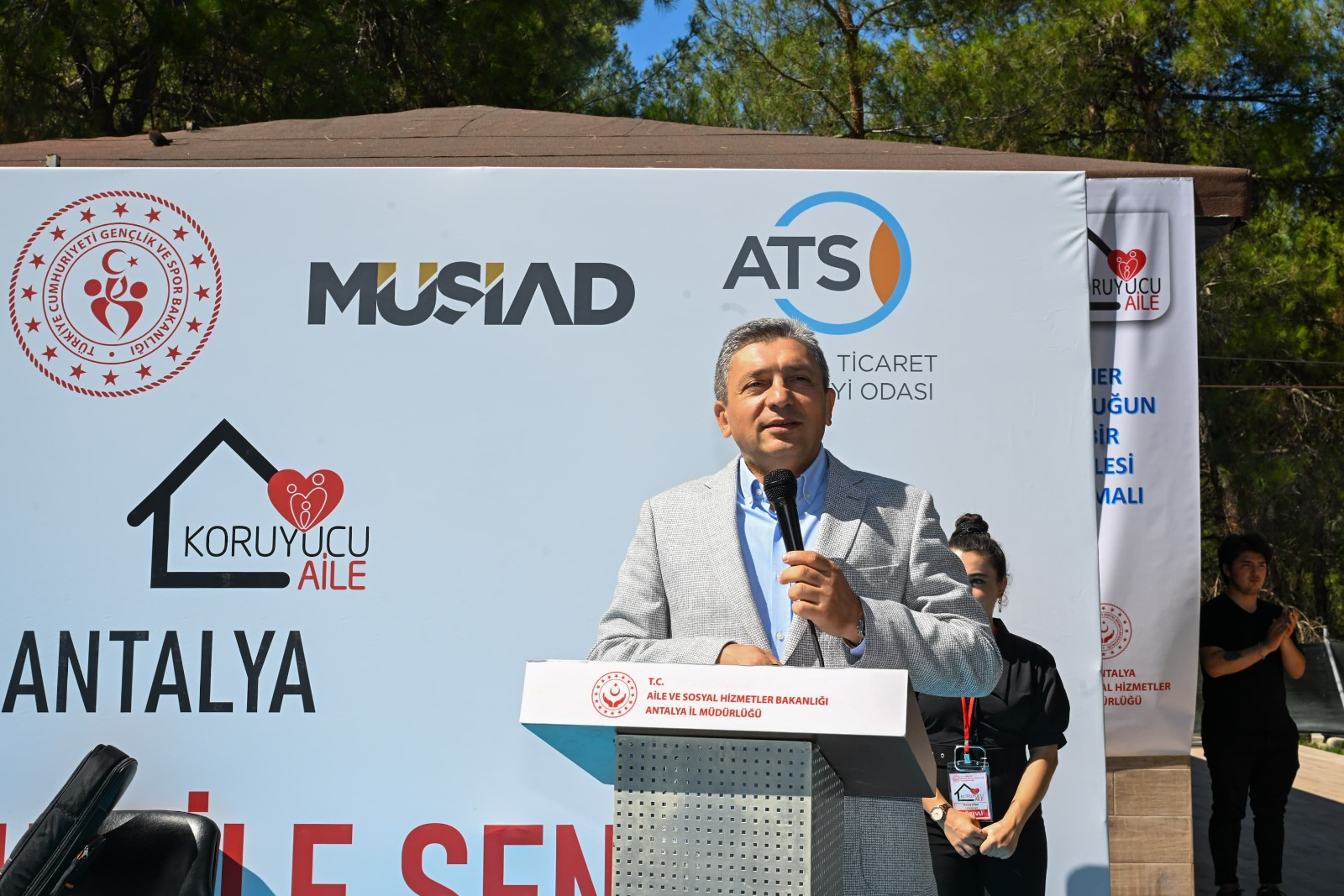 Antalya’da Koruyucu Aile Günü Kutlandı