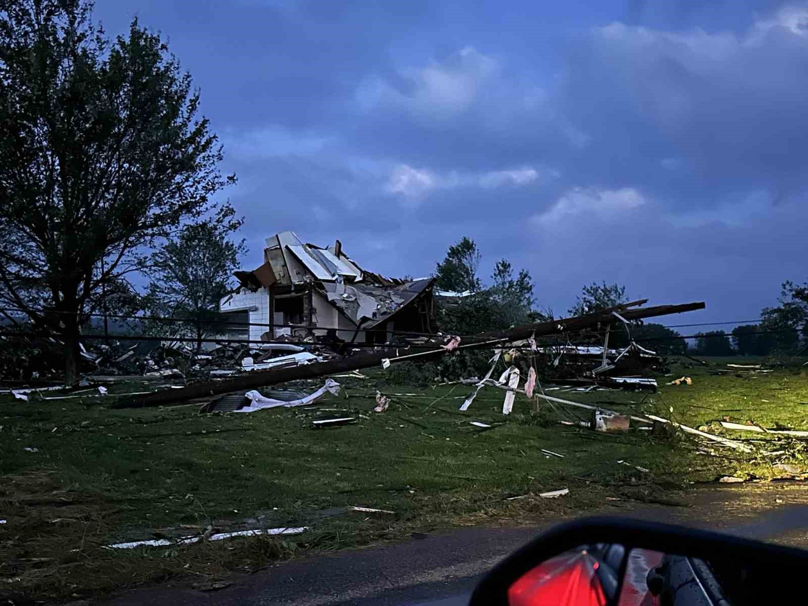 ABD’de hortum felaketi: 1 ölü, 13 yaralı