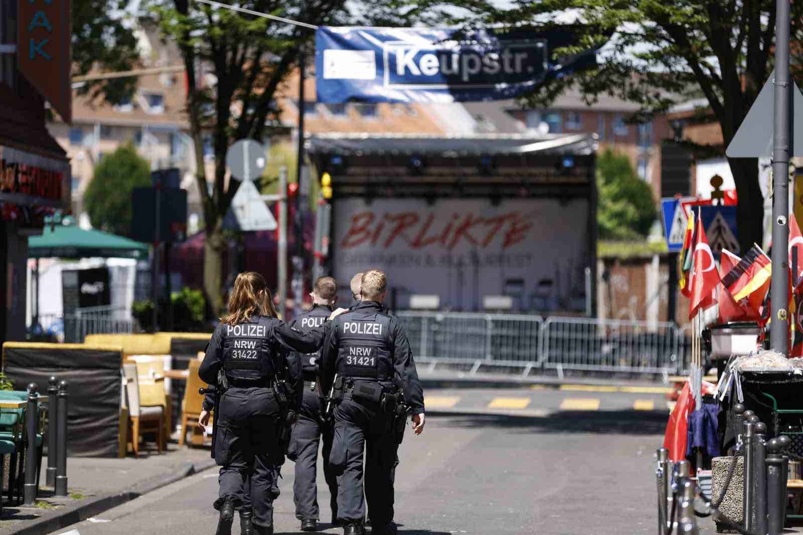 Köln’de Türk caddesindeki ırkçı saldırının 20. yılında “Birlikte” temalı tören