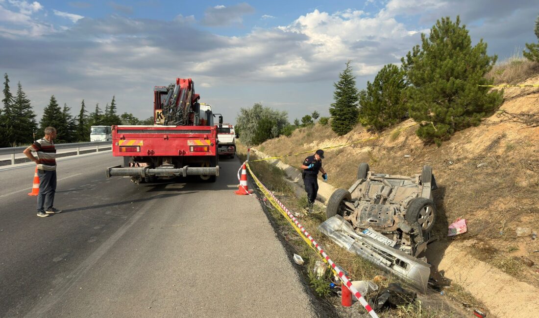 Afyonkarahisar’da kontrolden çıkarak takla