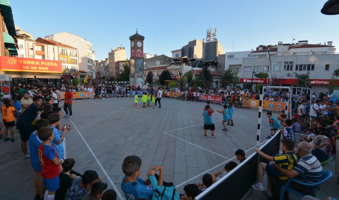 Sandıklı ilçesinde geleneksel Sokak