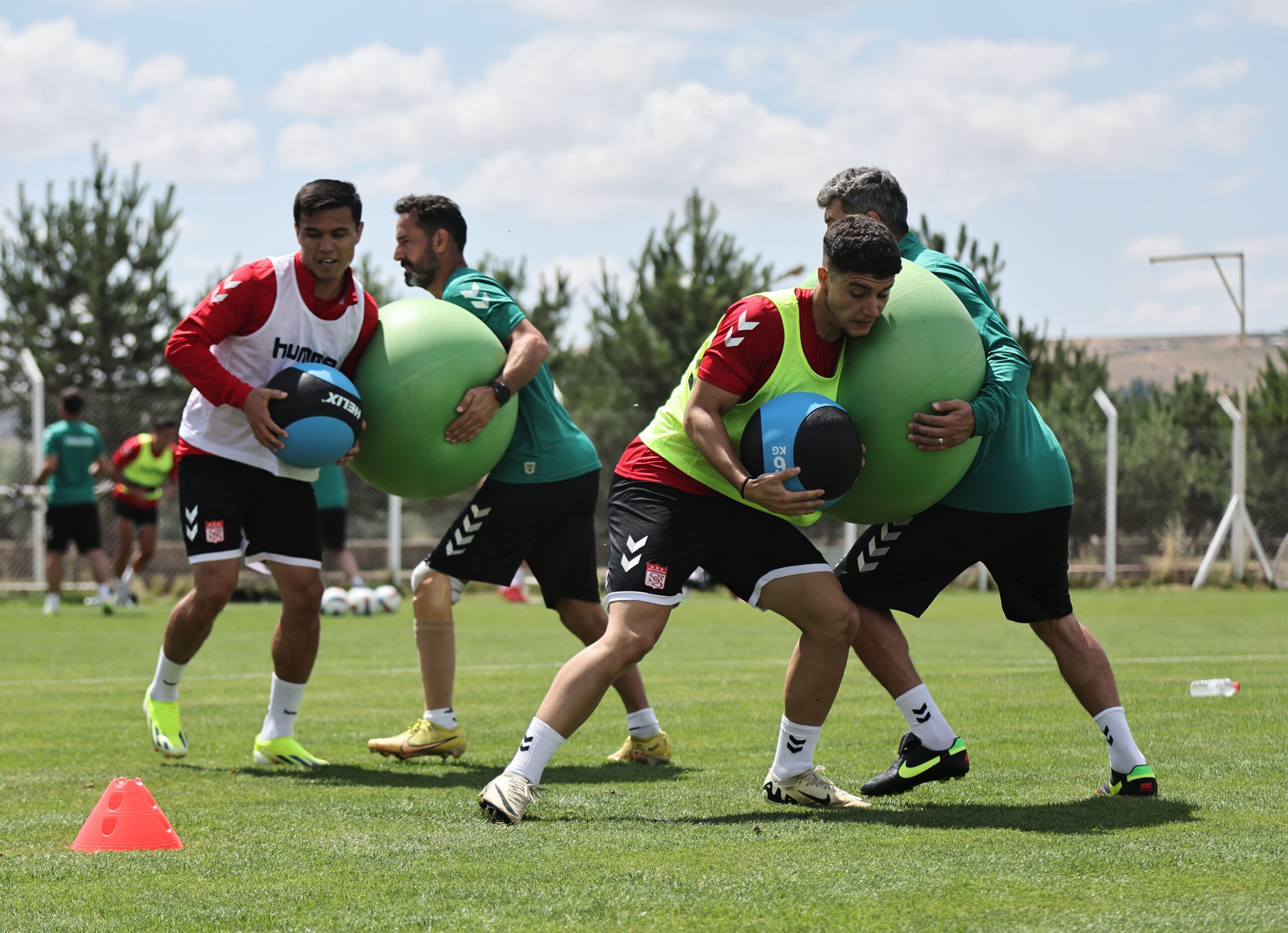 Sivasspor taktik çalışması yaptı