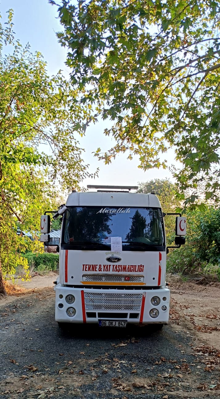 Bambus Plajı önündeki taşıtlar da çekildi