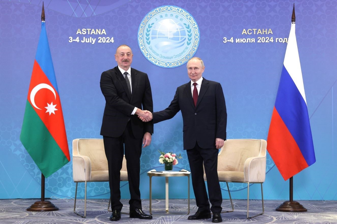 Aliyev ve Putin, Astana’da görüştü