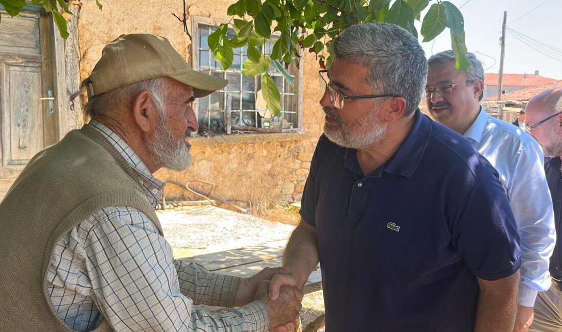 Afyonkarahisar’ın ilçelerinde vatandaşlarla buluşan