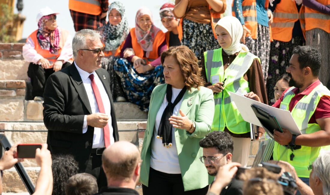 Belediye Başkanı Burcu Köksal,