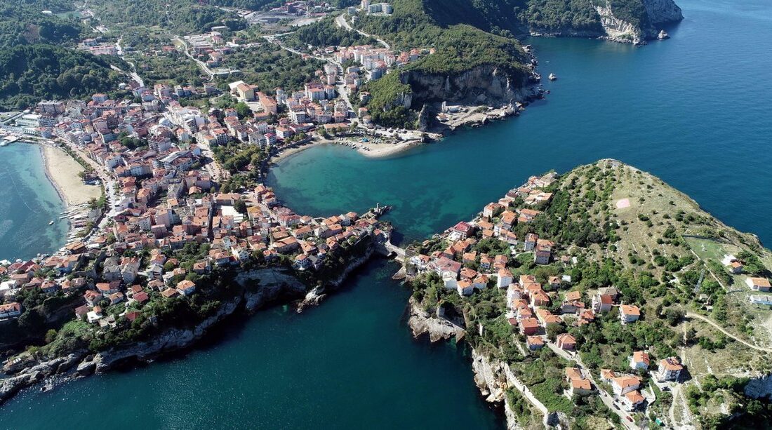 Amasra, 6.600 nüfuslu bir