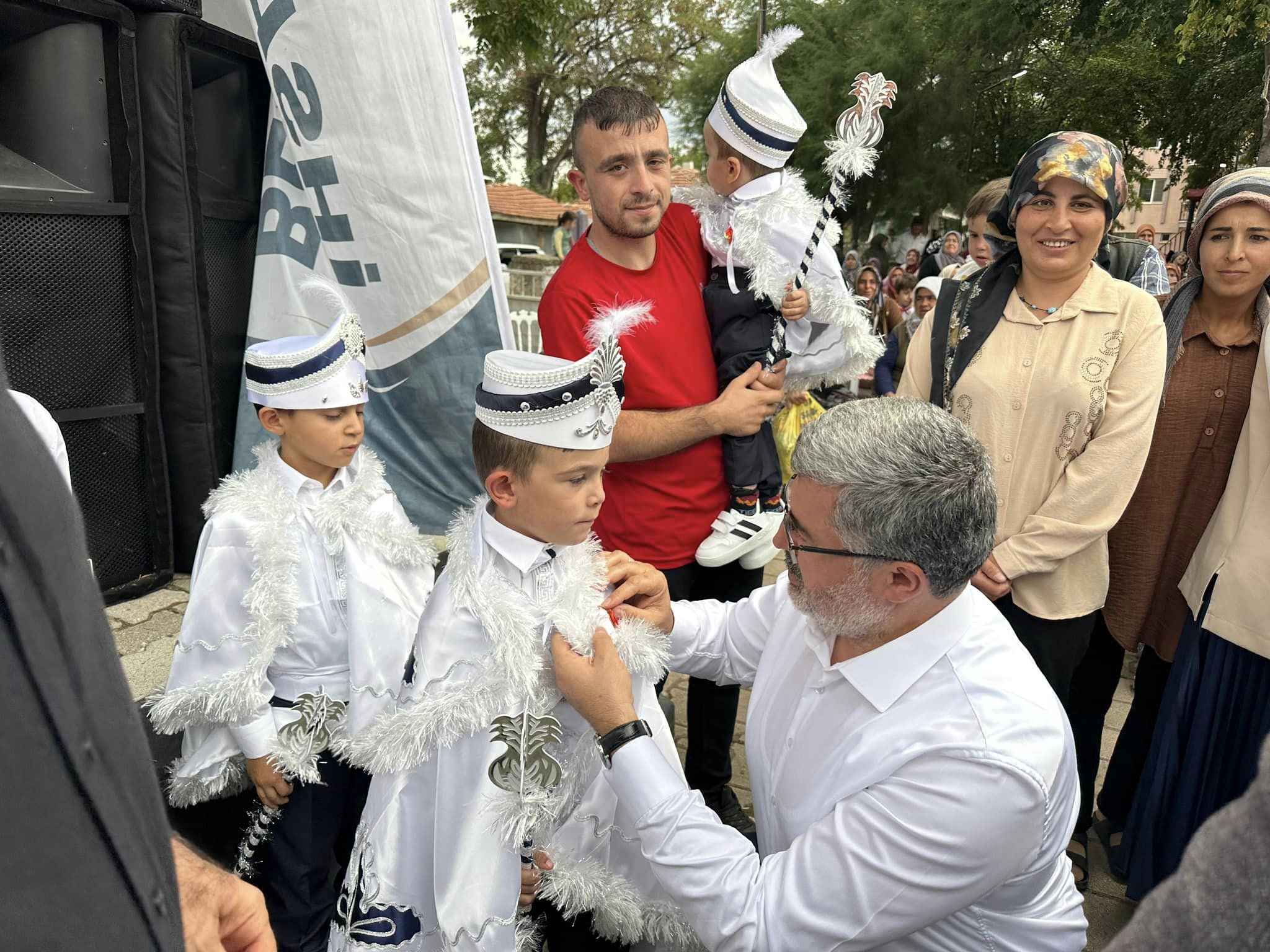 İhsaniye’de sünnet şöleni