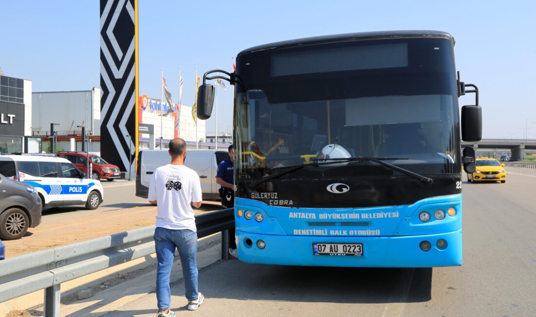 Antalya’da trafikte tartıştığı şoförün