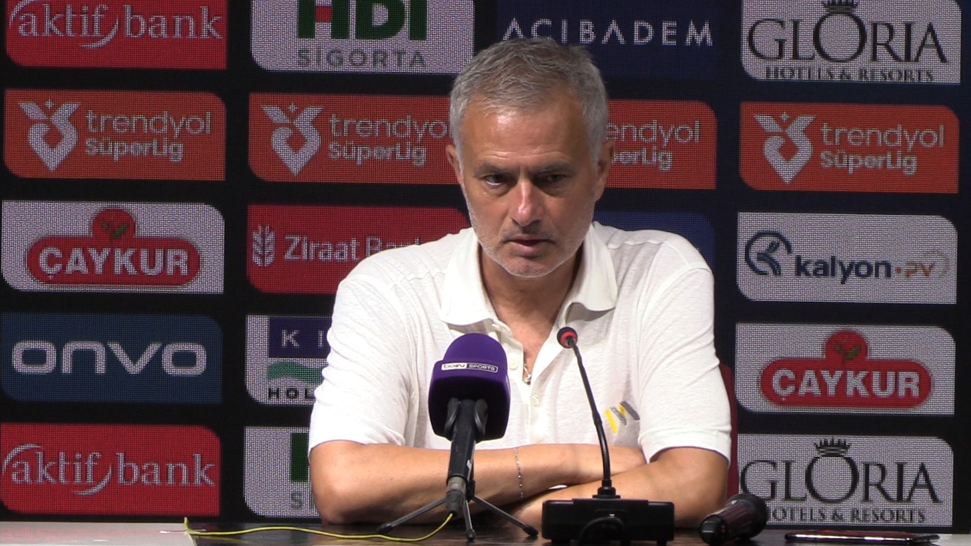 Mourinho: “Tek çare çok çalışmalıyız”