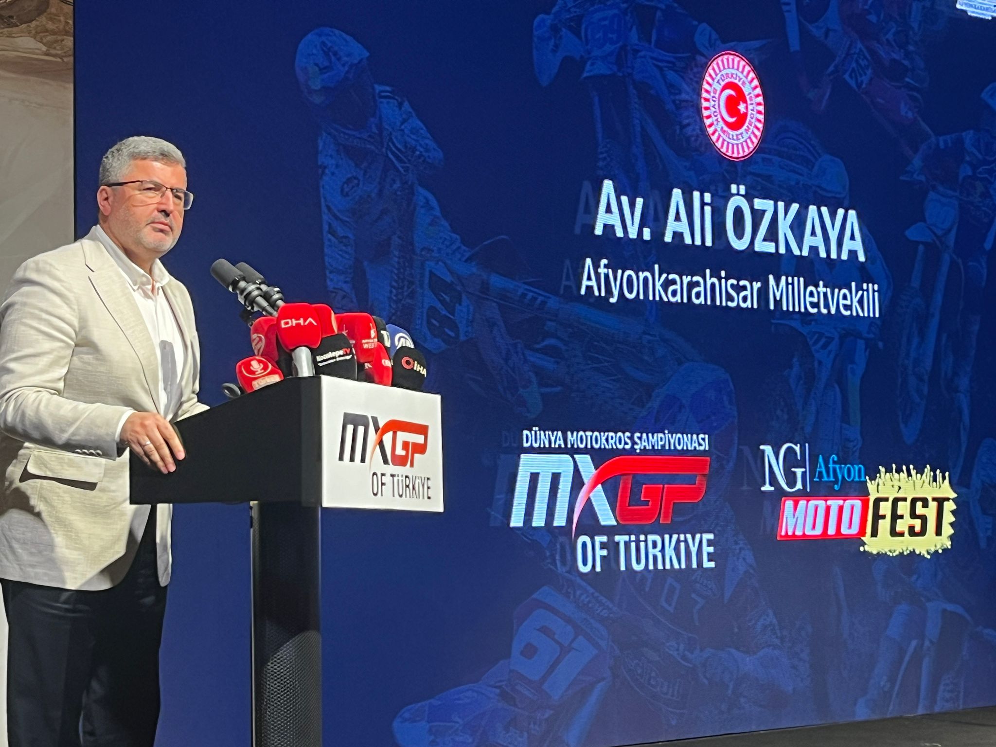 AK Parti Afyonkarahisar Milletvekili Ali Özkaya;  EV SAHİPLİĞİNİN HAKLI GURURUNU YAŞIYORUZ