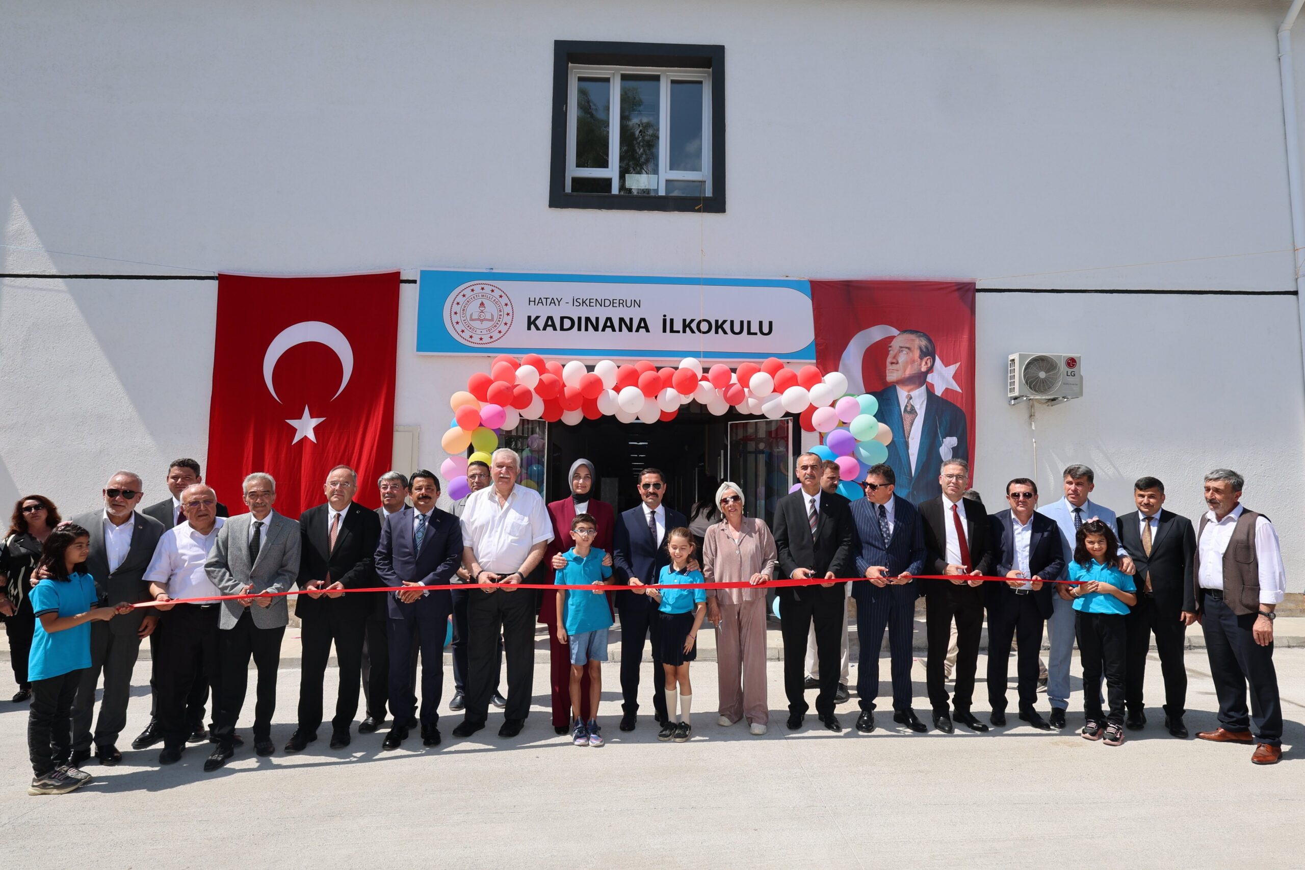 İskenderun’a kazandırılan  Kadınana Okulu hizmete açıldı