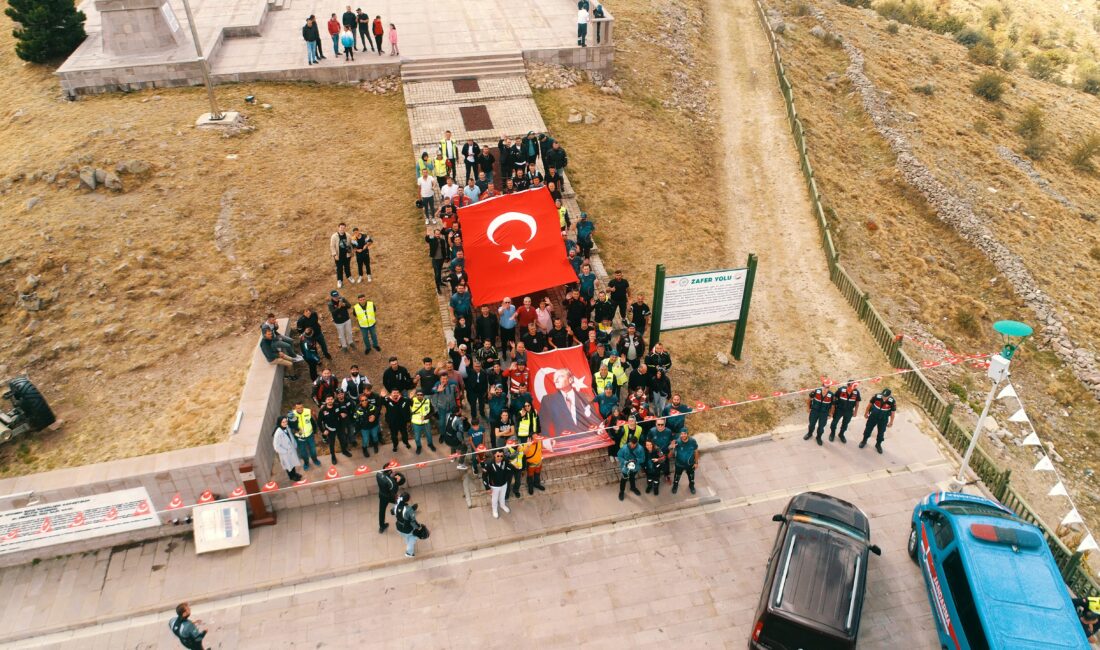 Afyonkarahisar'da yaklaşık 100 motosikletli,