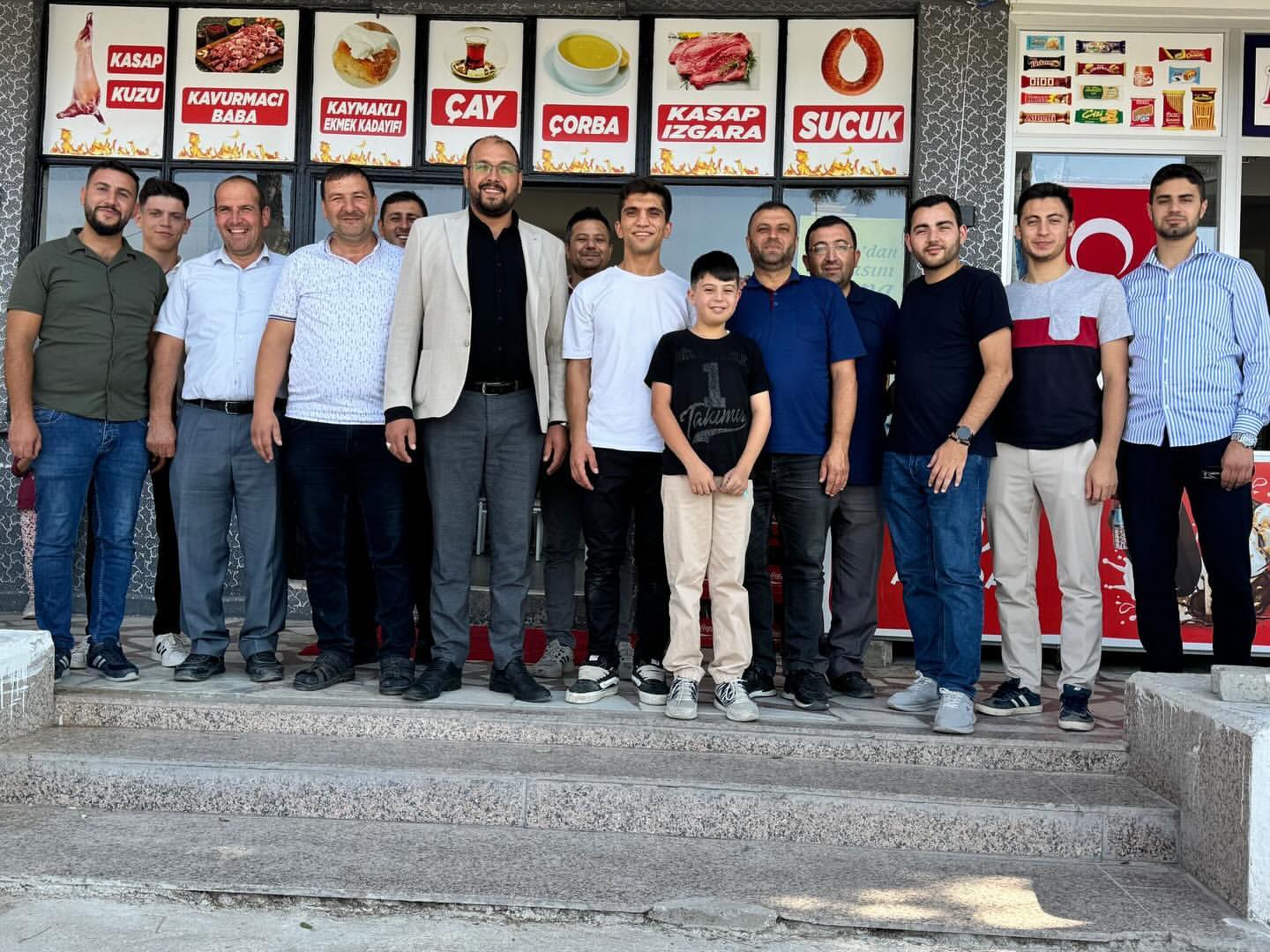 Belediye Başkanı Halil İbrahim Bodur, Genç Girişimcinin Restoran Açılışına Katıldı