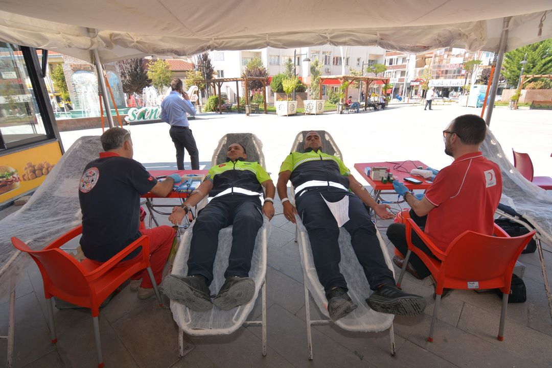 Sandıklı Belediyesi, Kan Bağışı Etkinliği Düzenledi