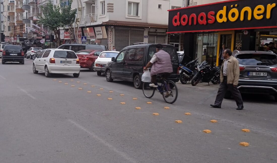 Afyonkarahisar’daki Kadınana Caddesi’nin alt