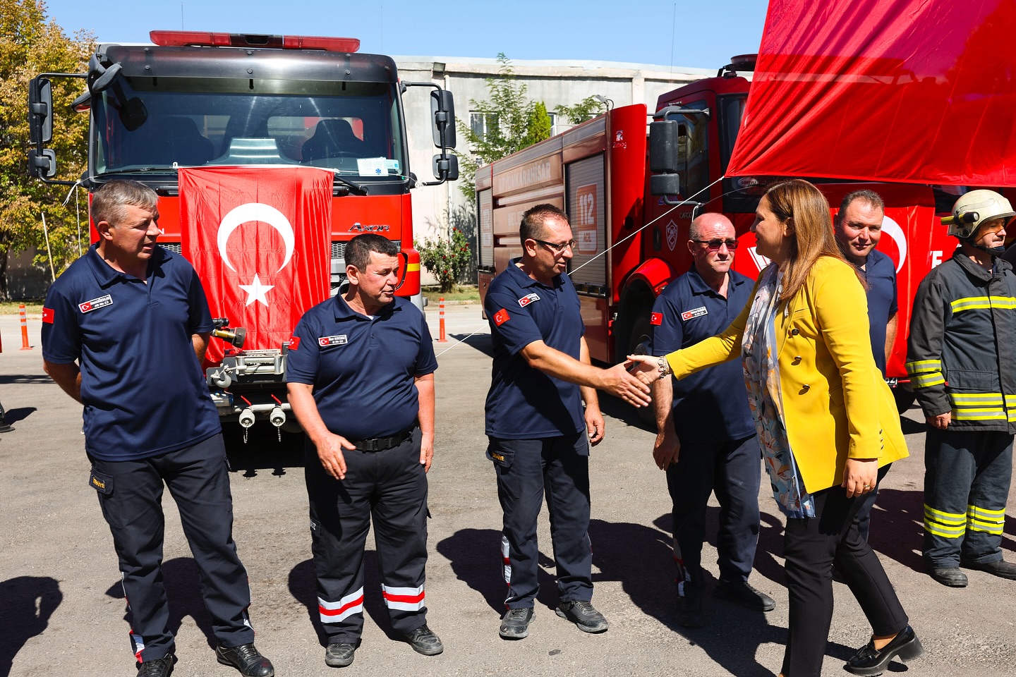 Başkan Köksal, itfaiyecileri unutmadı