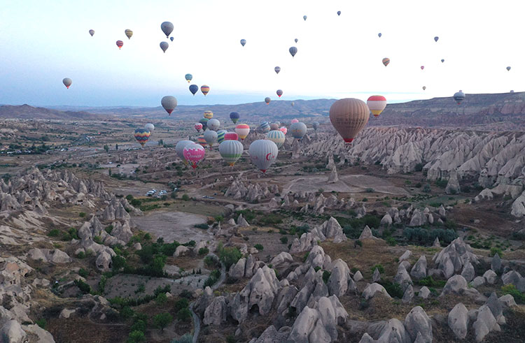 9 ayda 32 bin 445 balon havalandı