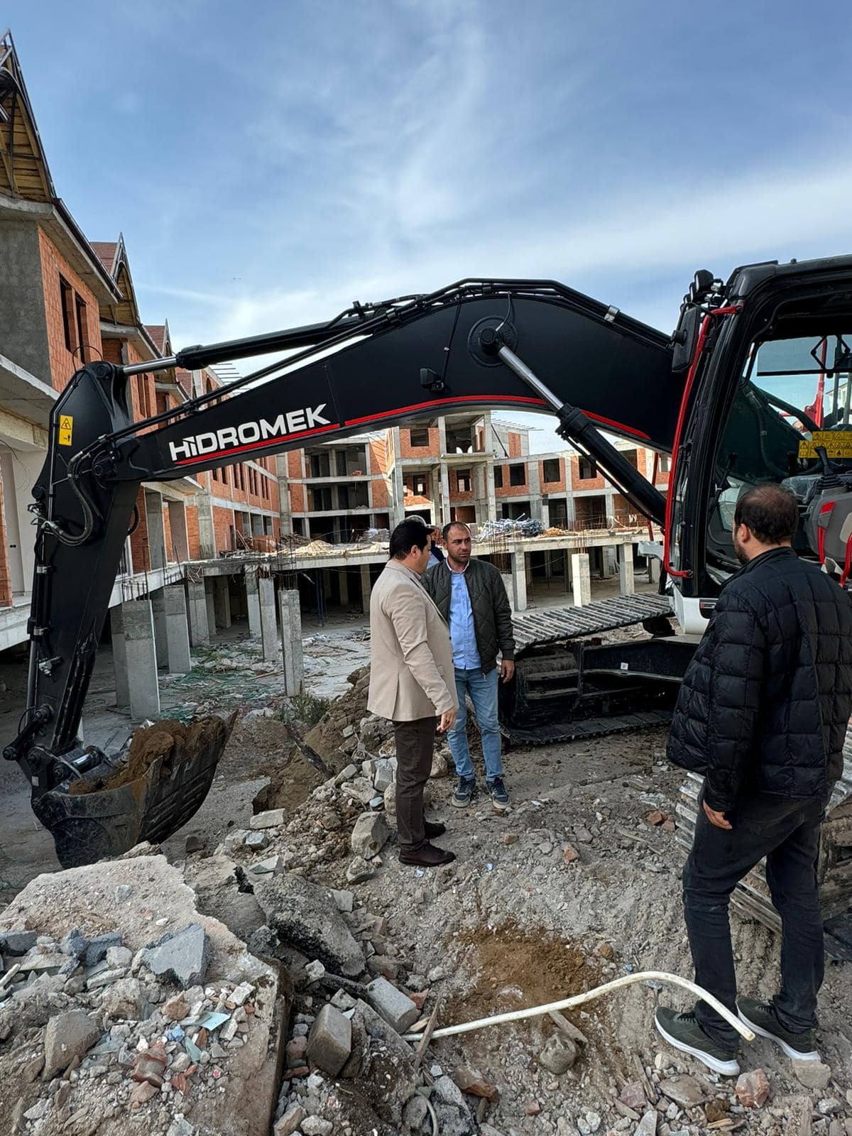 Başkan Aynacı incelemelerde bulundu