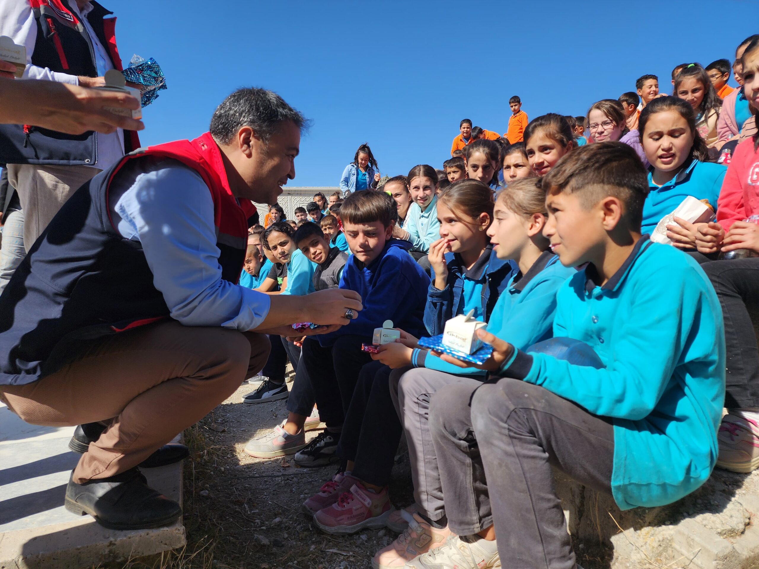 Gıda gününde öğrencilerle buluştular