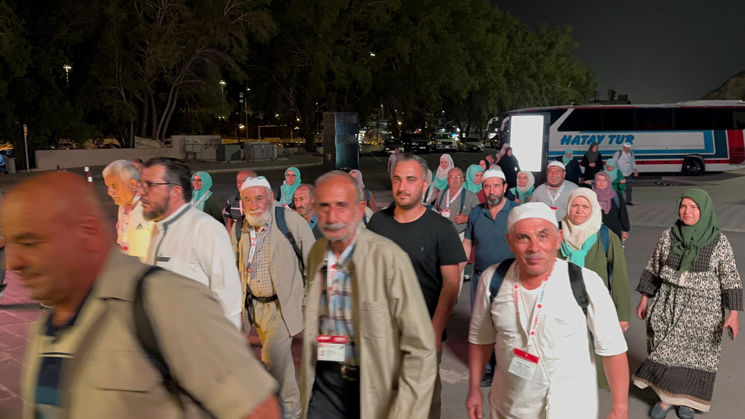 Afyonkarahisarlı umreciler Nur Dağı’na çıktı