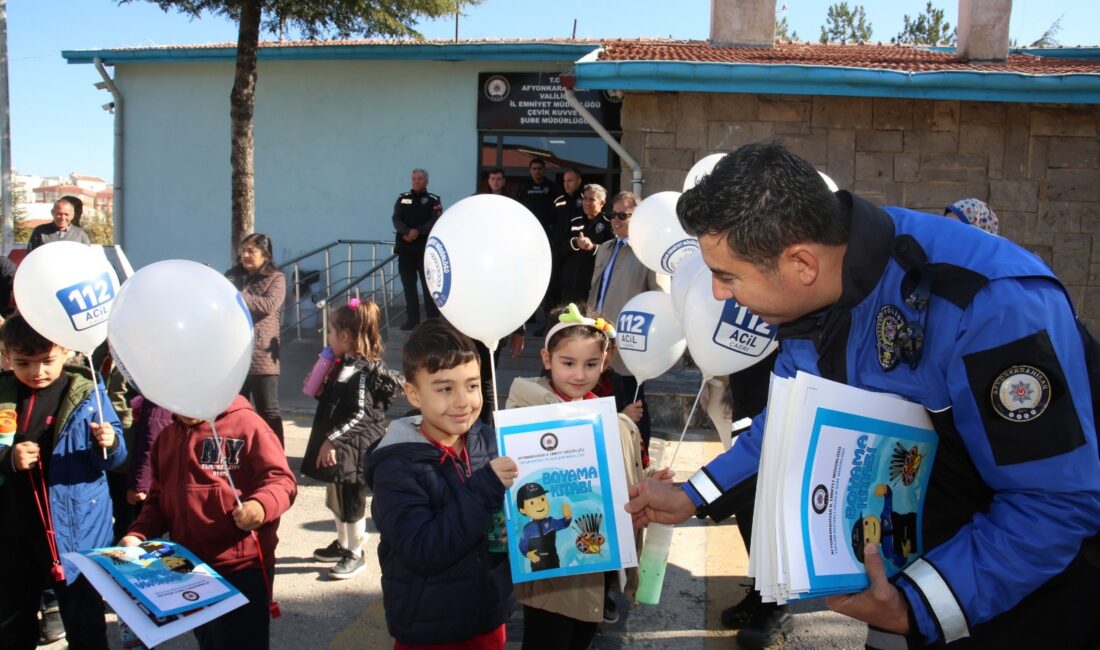 Afyonkarahisar’da polis ekipleri anaokulu