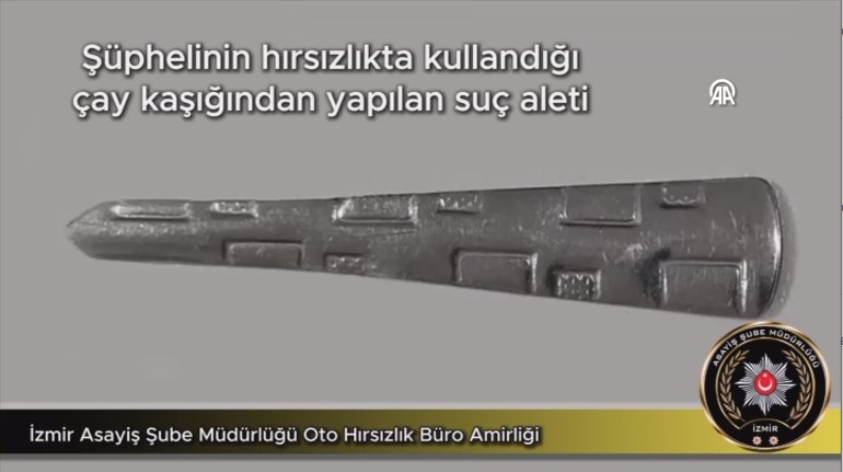 Çay kaşığı kullanarak araba çaldı, yakayı ele verdi