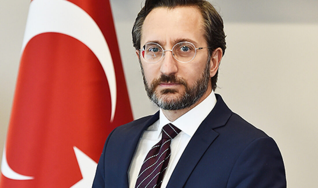 


Cumhurbaşkanlığı İletişim Başkanı Prof.