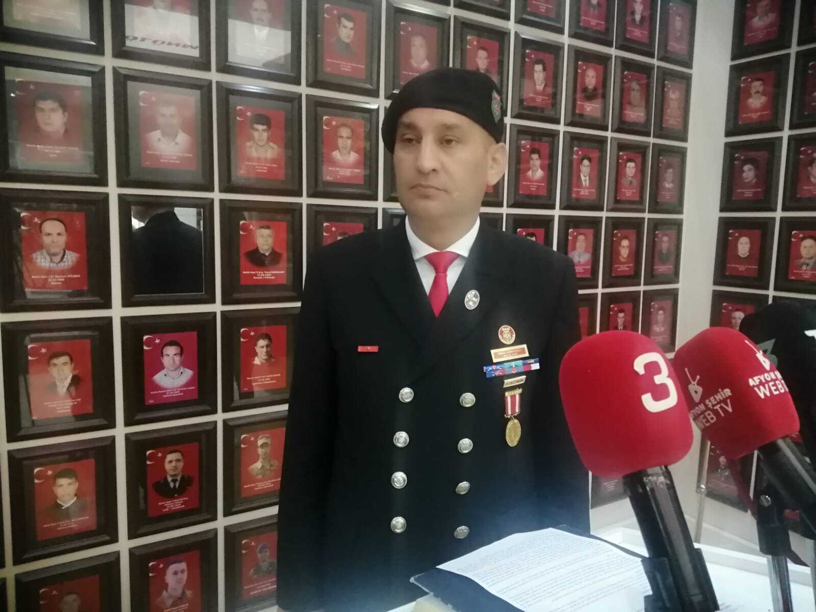 İsmail Kumartaşlı zehir zemberek sözlerle DEM’e yüklendi, Meclis’e uyarıda bulundu